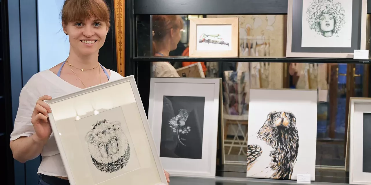 Ausstellung zum Mondscheinbummel in der Galerie der Alten Apotheke Gmunden, Foto by Joe Malina Ausstellung zum Mondscheinbummel in der Galerie der Alten Apotheke Gmunden, Foto by Joe Malina